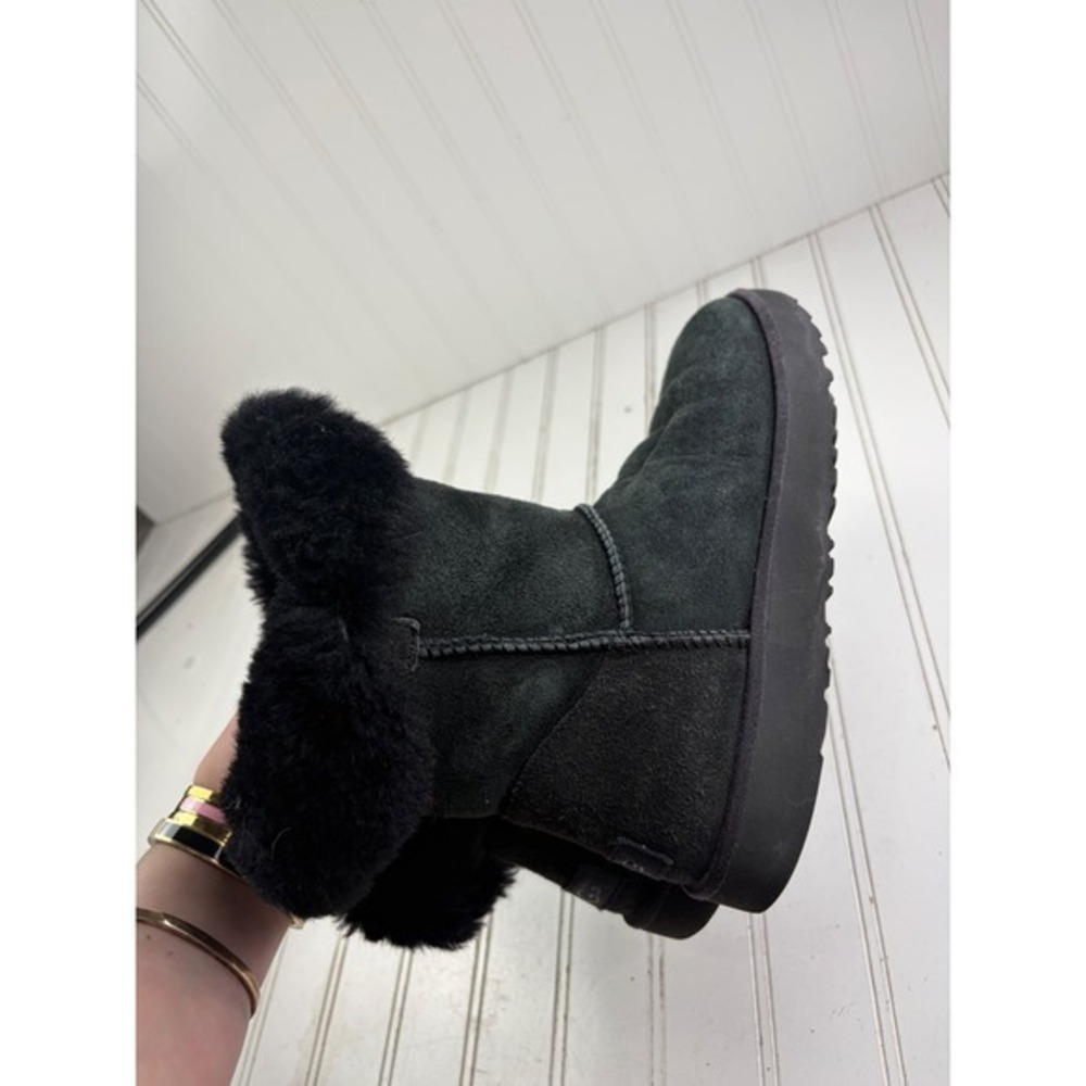 UGG Classic Short II Black Suede Sheepskin Boots Women's Size 6.5 - Picture 9 of 12